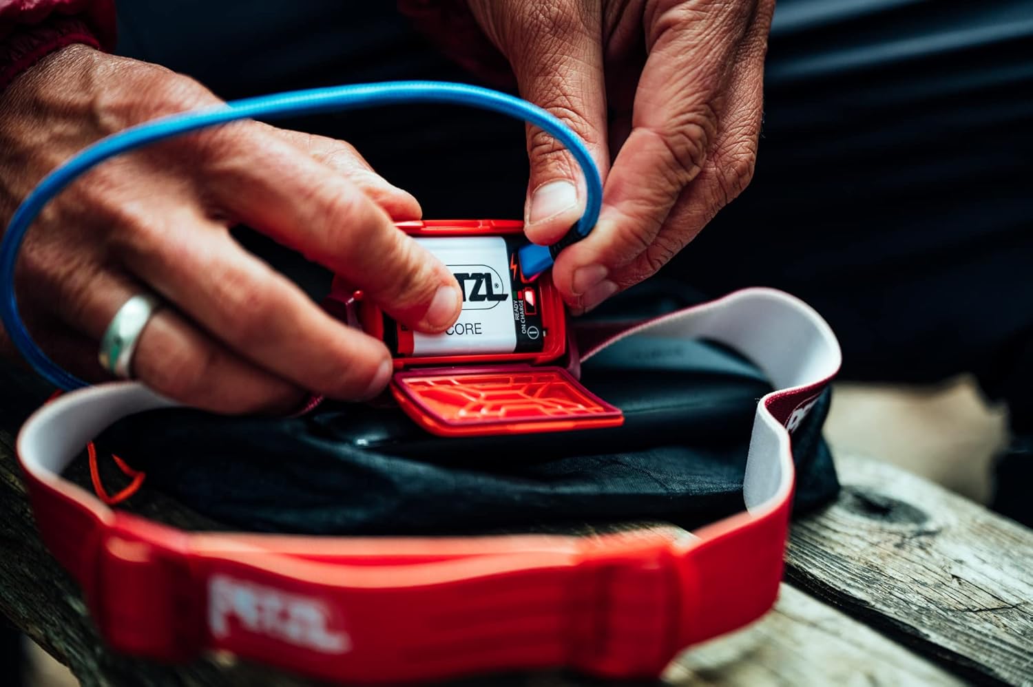PETZL Actik Compact Multifunction Front Lamp